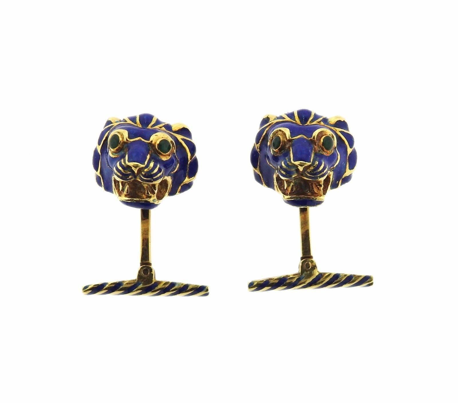 An 18k gold cufflink and stud set by David Webb.  The cufflink tops measure 15mm x 12mm and the studs measure 10mm x 11mm.  The weight of the set is 33.9 grams. Marked: Webb, 18k.