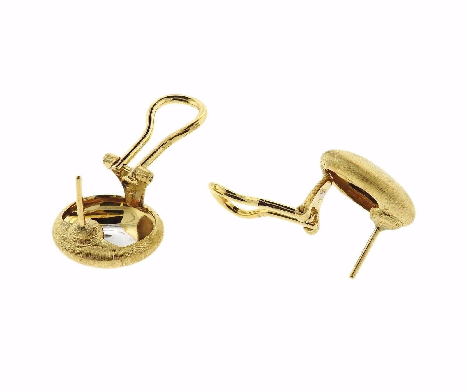 Buccellati Macri Gold Button Earrings In Excellent Condition In Lambertville, NJ