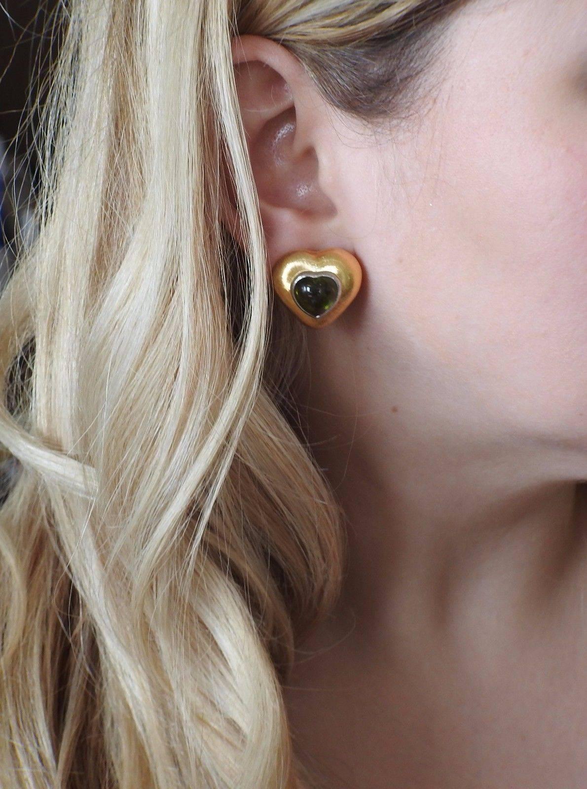 Women's Buccellati Two Color Gold Peridot Heart Earrings For Sale