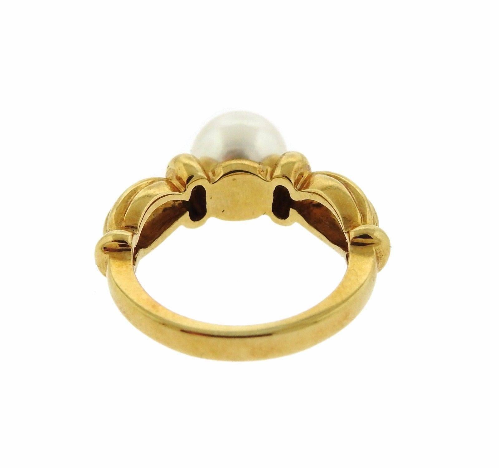 Tiffany & Co. Classic Pearl Gold Ring In Excellent Condition In Lambertville, NJ