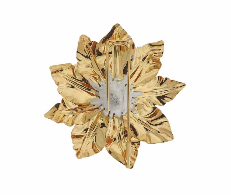 Women's Buccellati Tri Color Gold Large Flower Motif Brooch Pin For Sale