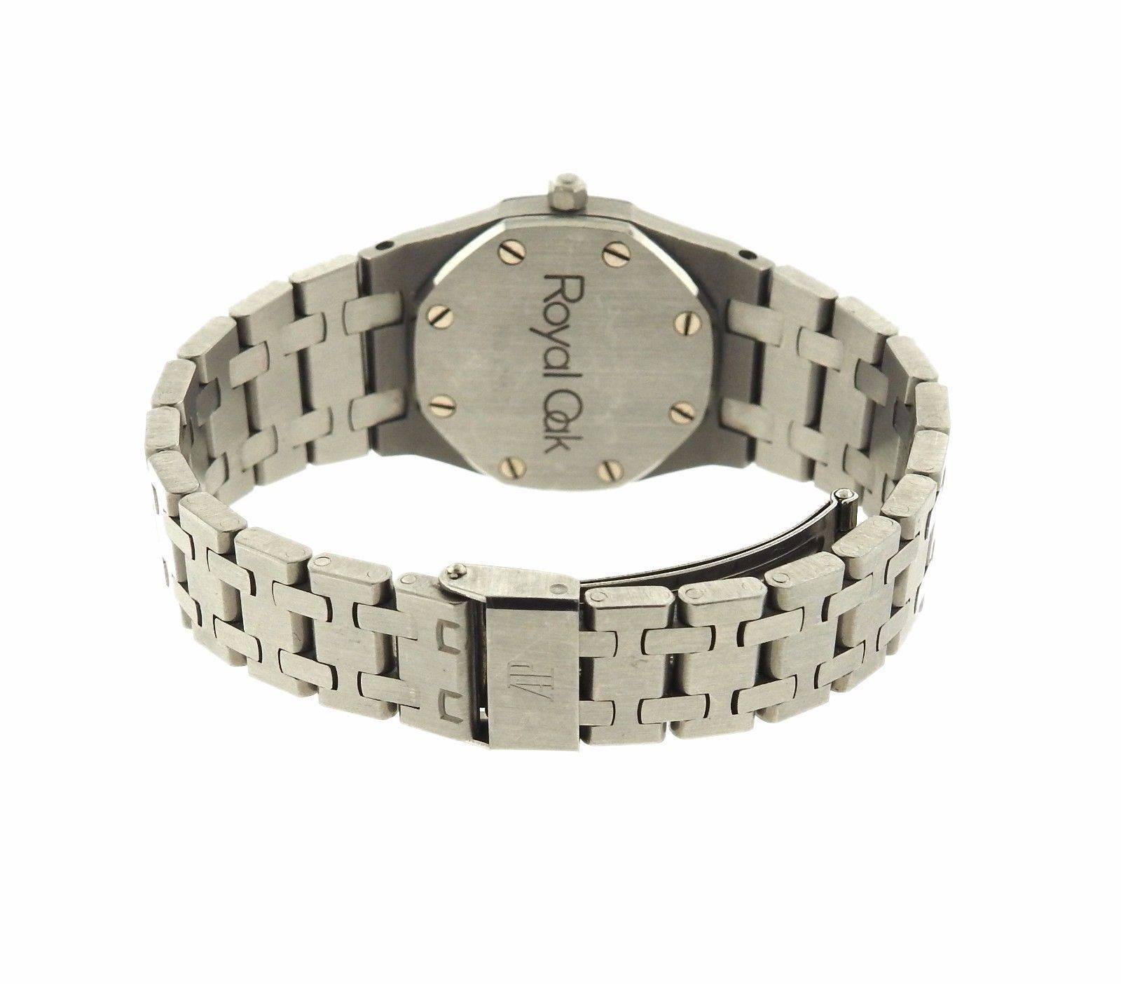 METAL	Stainless Steel
MEASUREMENTS	Case - 34mm X 26mm, Bracelet will fit up to 6