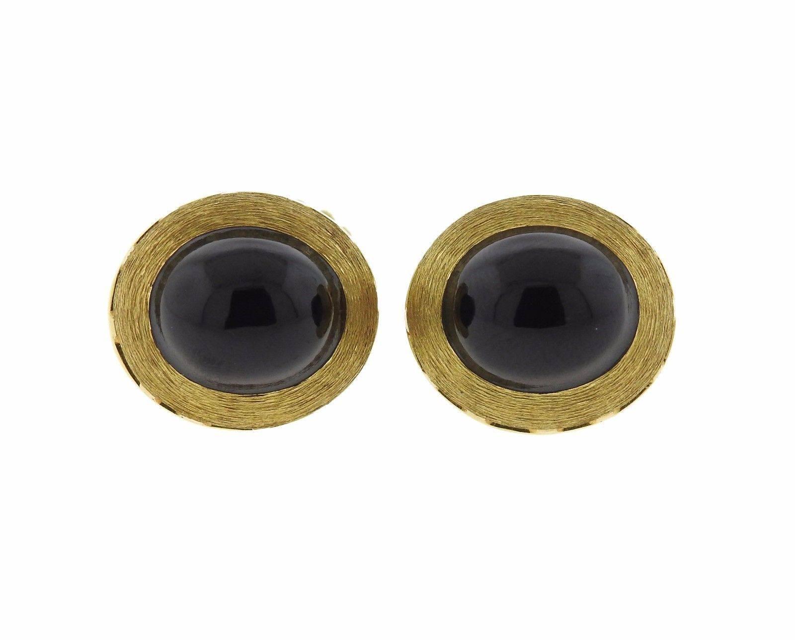Henry Dunay Brushed Gold Onyx Cufflinks In Excellent Condition In Lambertville, NJ