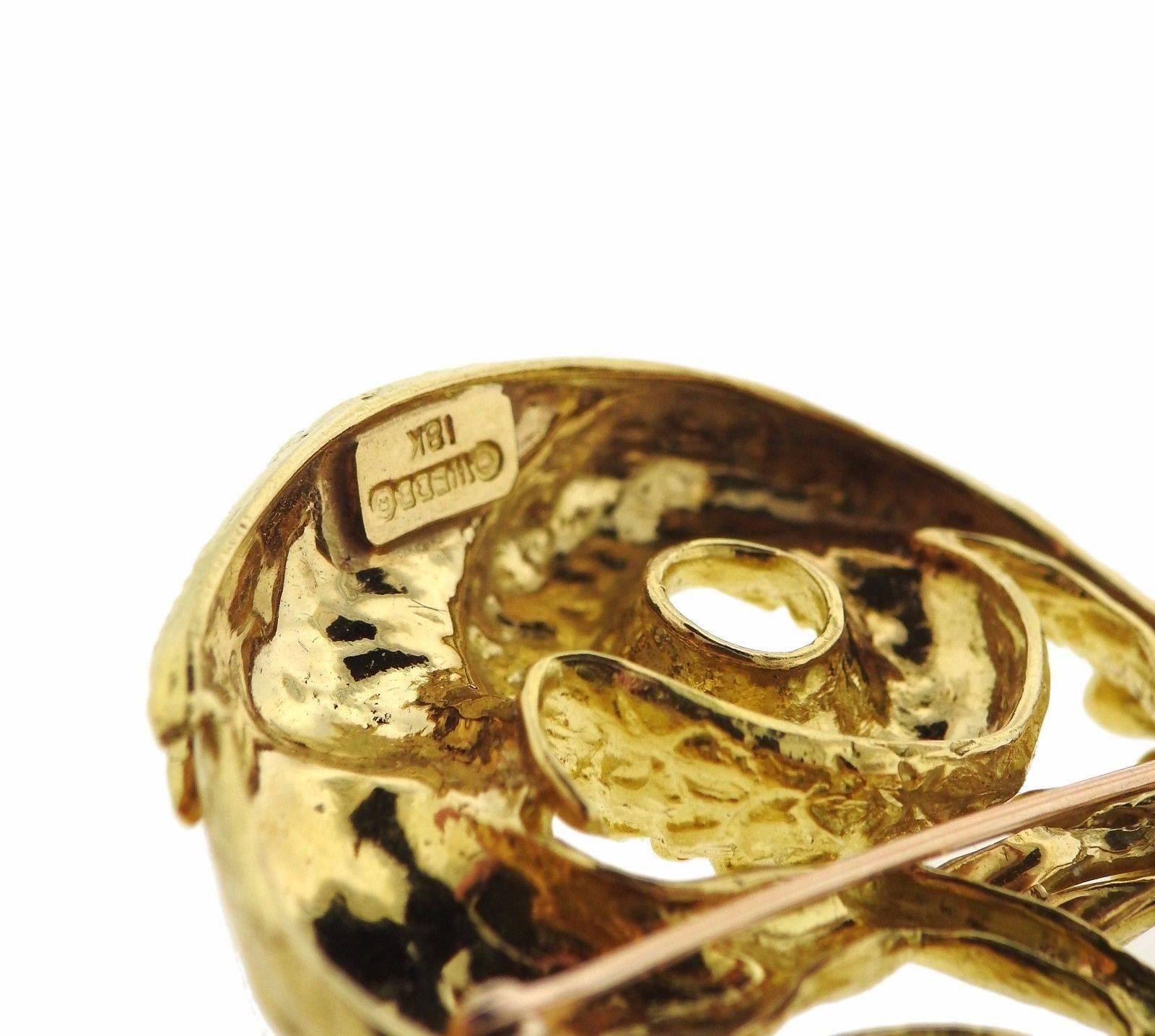 David Webb  Aquarius Zodiac Gold Pendant Brooch In Excellent Condition In Lambertville, NJ