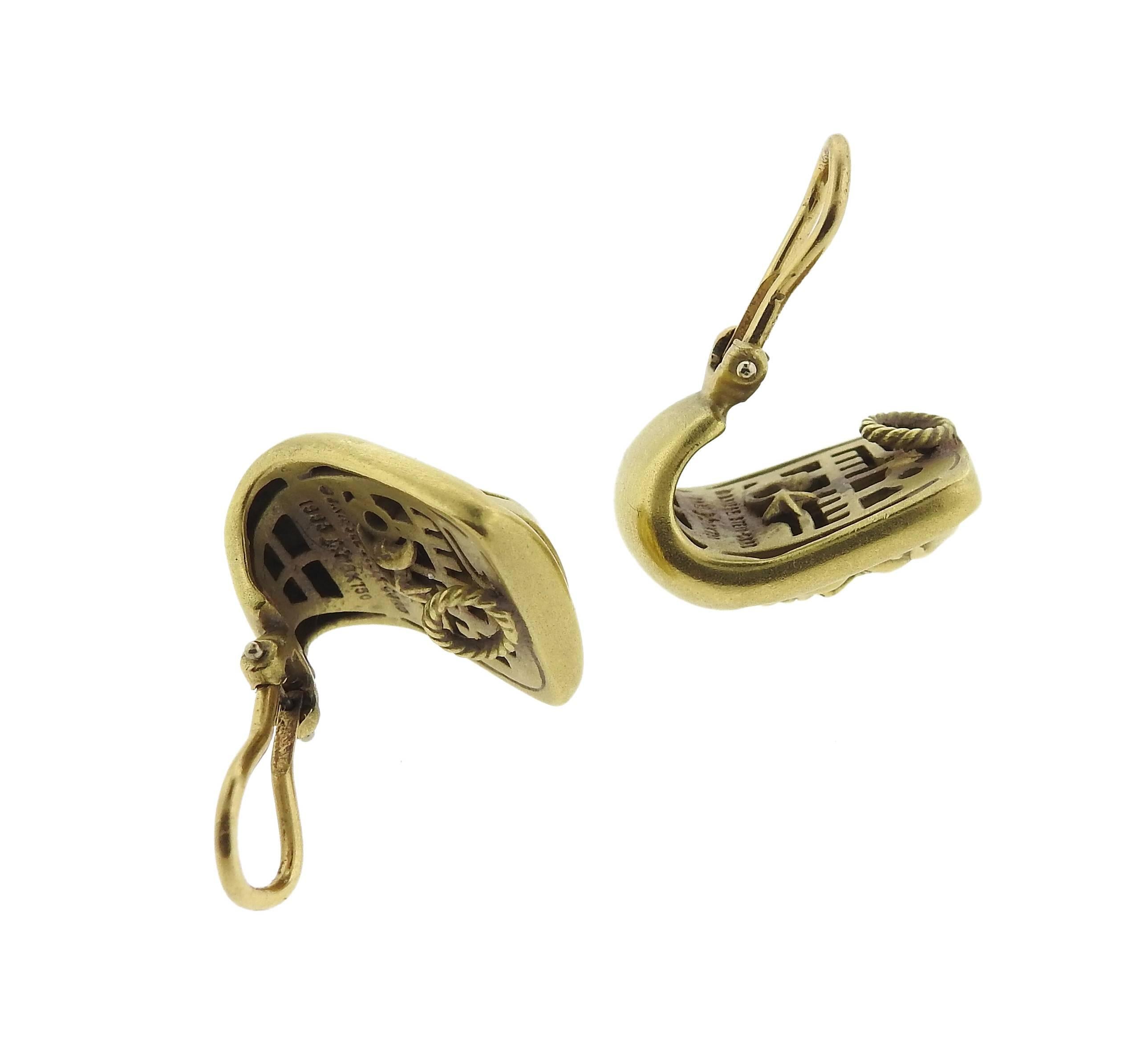 A pair of 18k yellow gold earrings crafted by Kieselstein Cord for Women of the World Collection. Earrings measure 21mm X 17mm. Marked B. KIESELSTEIN CORD, 1993, 18K, 750,MAKERS HALLMARK. Weight is 27.2 grams.