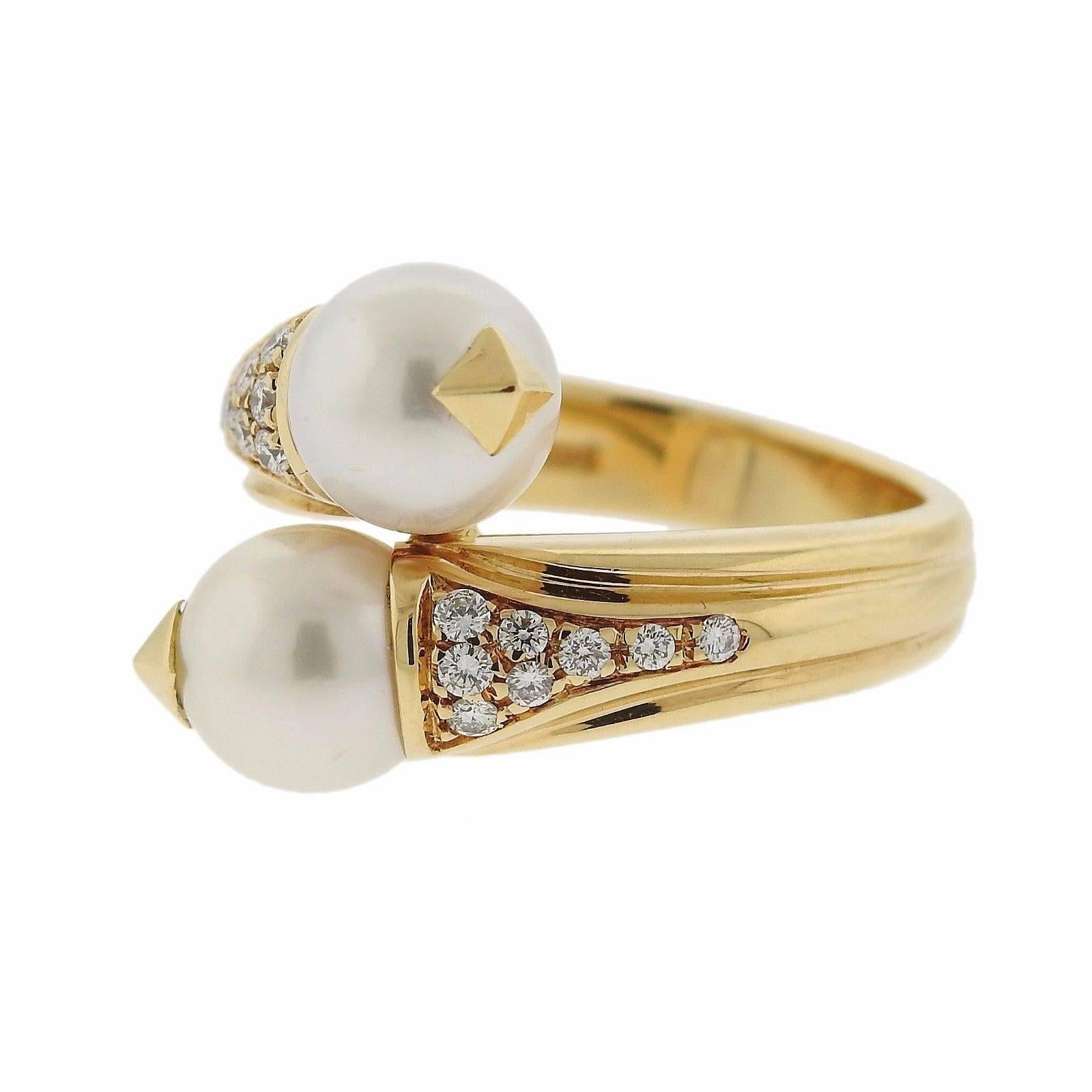 Bulgari Pearl Diamond Gold Bypass Ring In Excellent Condition In Lambertville, NJ