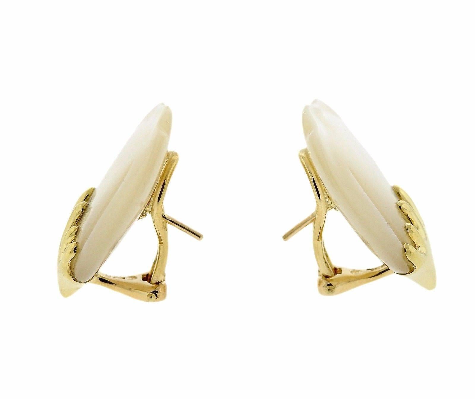 Women's or Men's Tiffany & Co. Gold Mother-of-Pearl Flower Petal Earrings