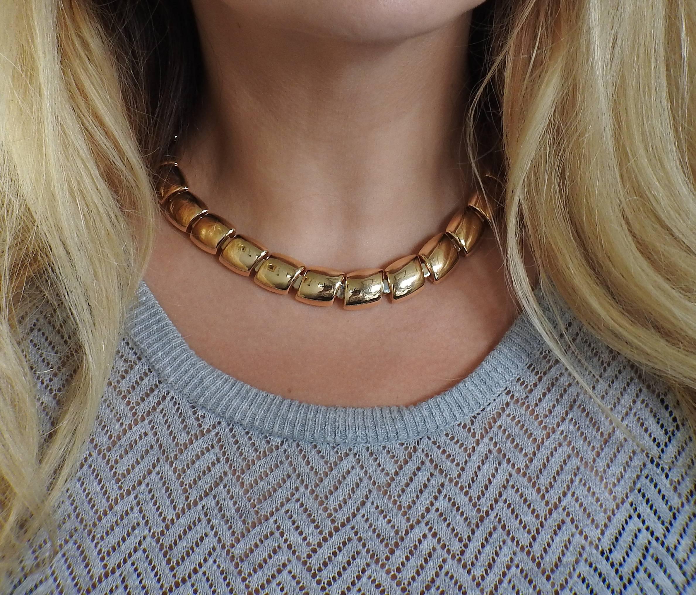 Women's Vhernier Gold Link Necklace