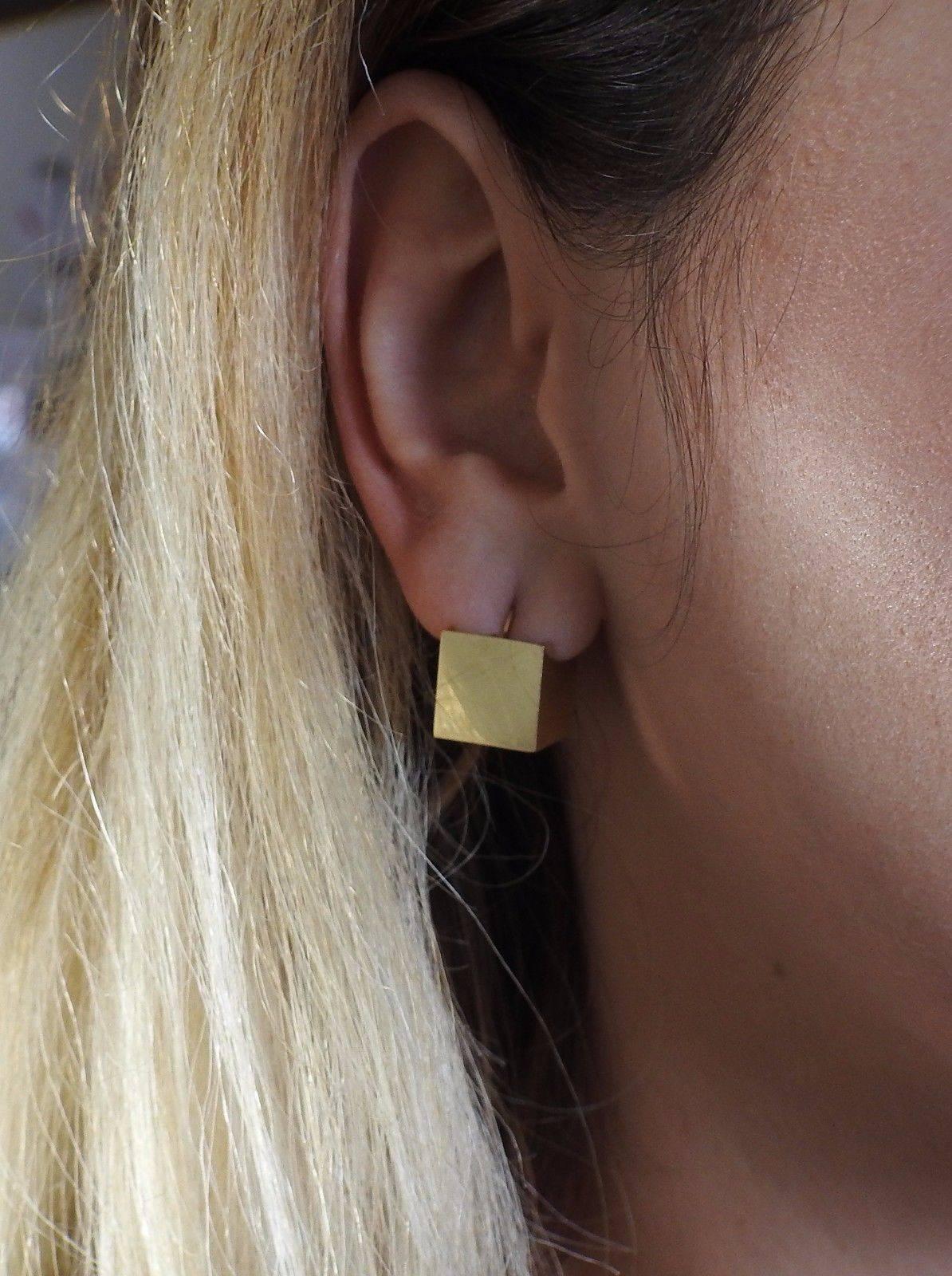 Modernist Gold Geometric Cube Earrings In Excellent Condition In Lambertville, NJ