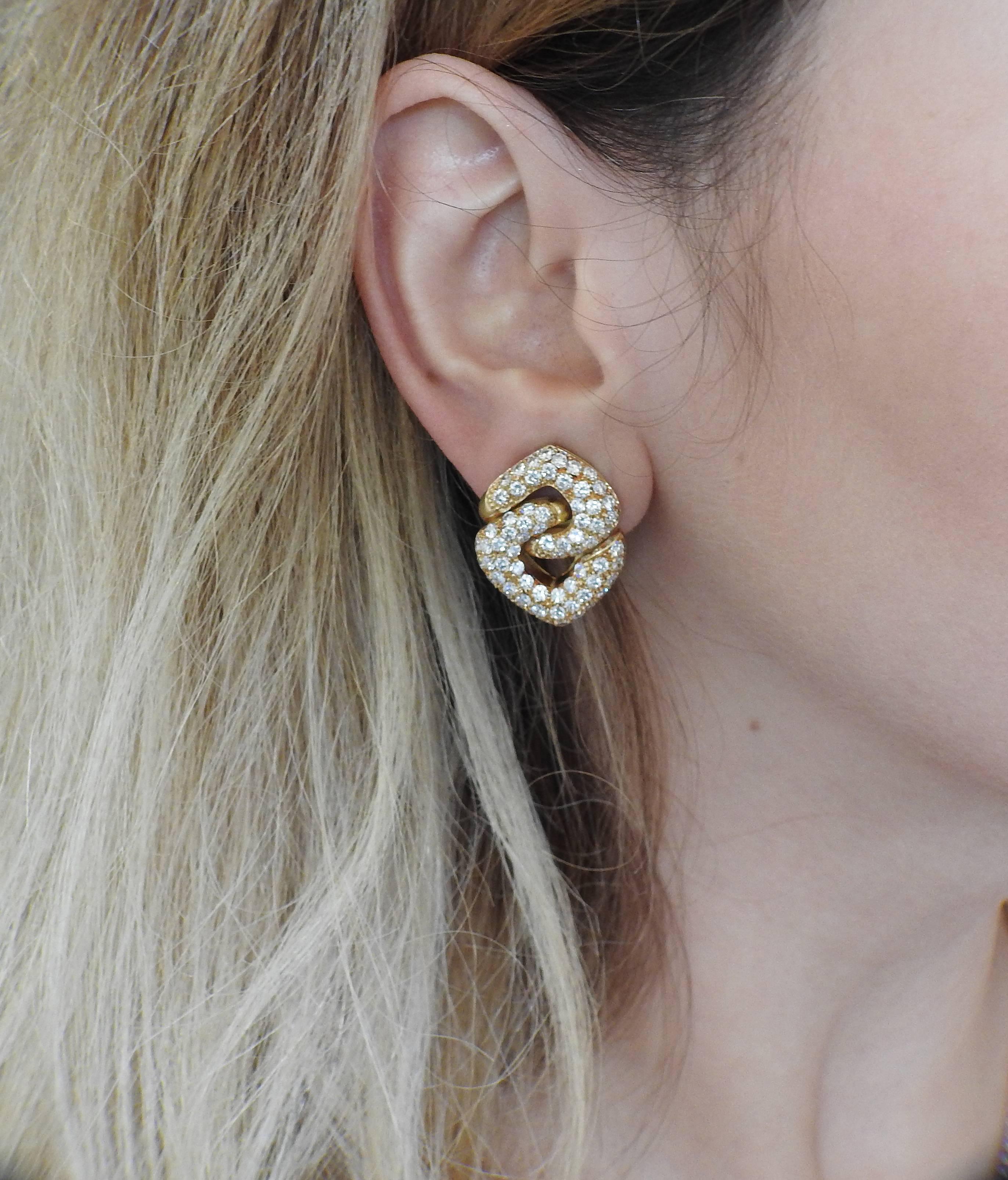 Impressive 6 Carats Diamonds Gold Earrings 1