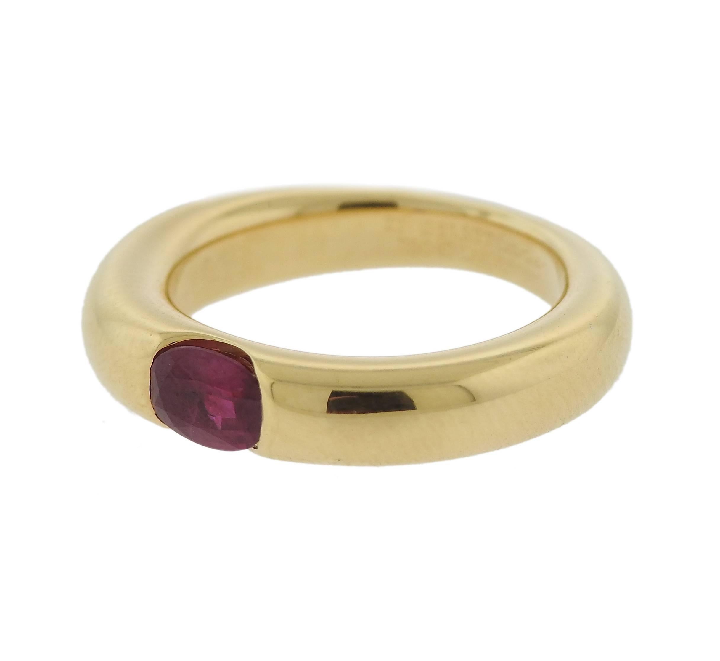 Cartier Ellipse Gold Ruby Ring In Excellent Condition In Lambertville, NJ