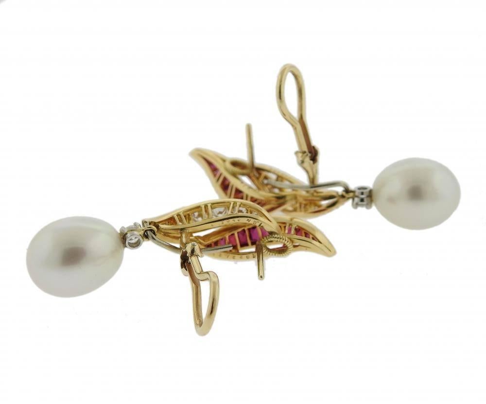 Oscar Heyman Ruby Diamond South Sea Pearl Gold Earrings In Excellent Condition In Lambertville, NJ