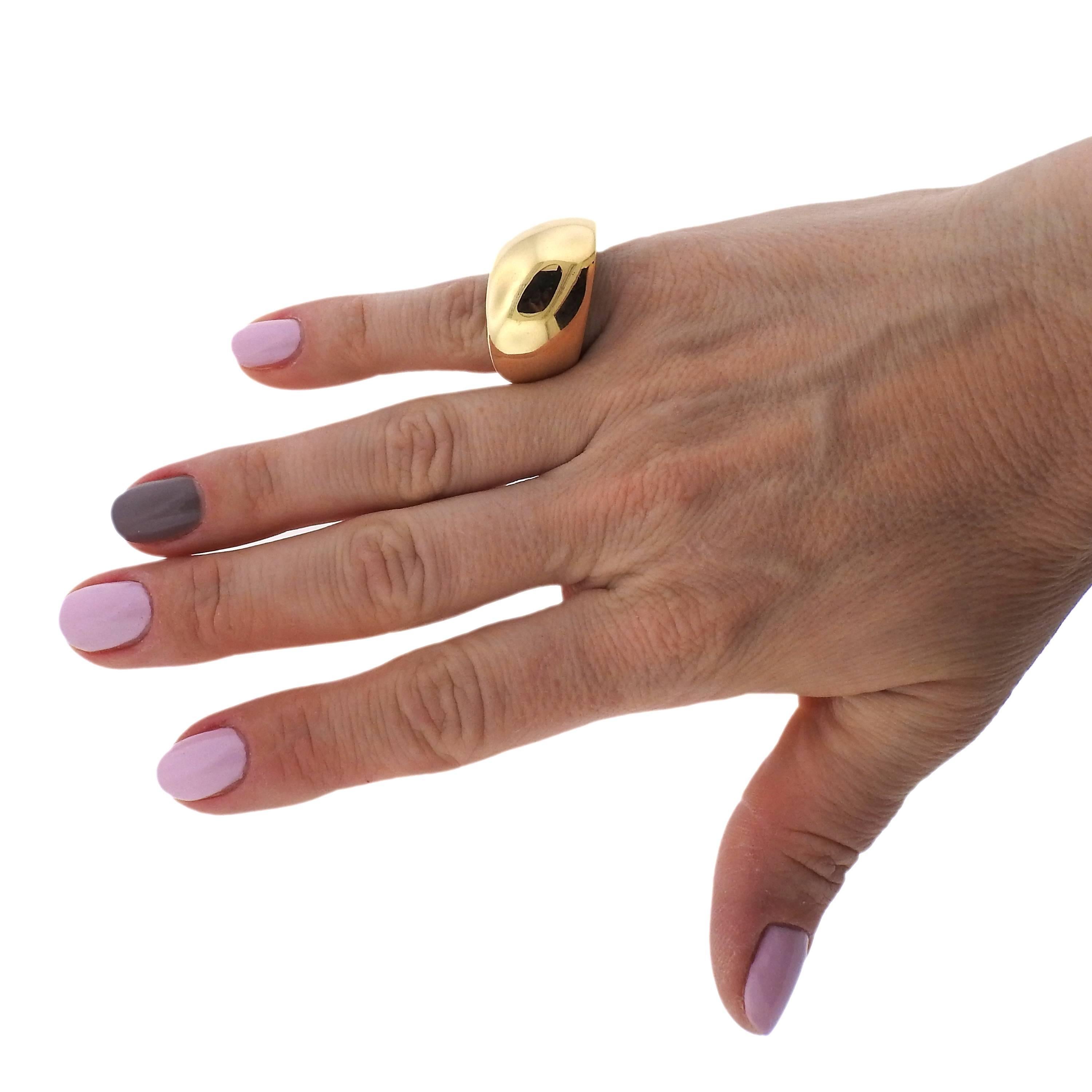 Vhernier Pirouette Jet Gold Ring In Excellent Condition In Lambertville, NJ