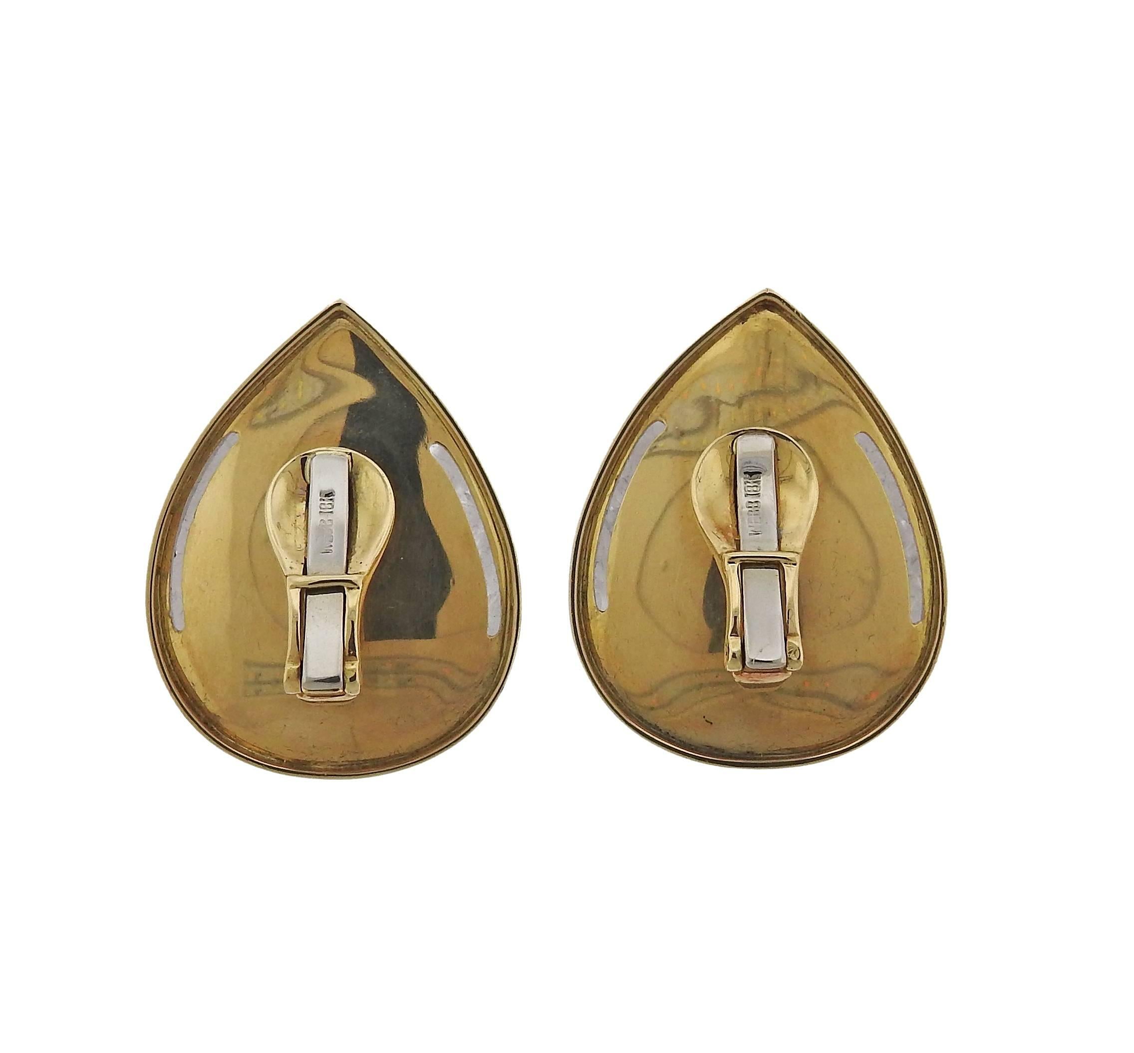 David Webb Carved Rock Crystal Gold Earrings In Excellent Condition In Lambertville, NJ