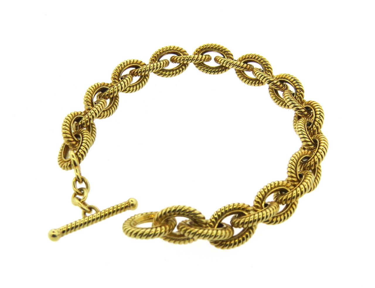 1970s Tiffany & Co. Gold Link Toggle Bracelet In Excellent Condition In Lambertville, NJ