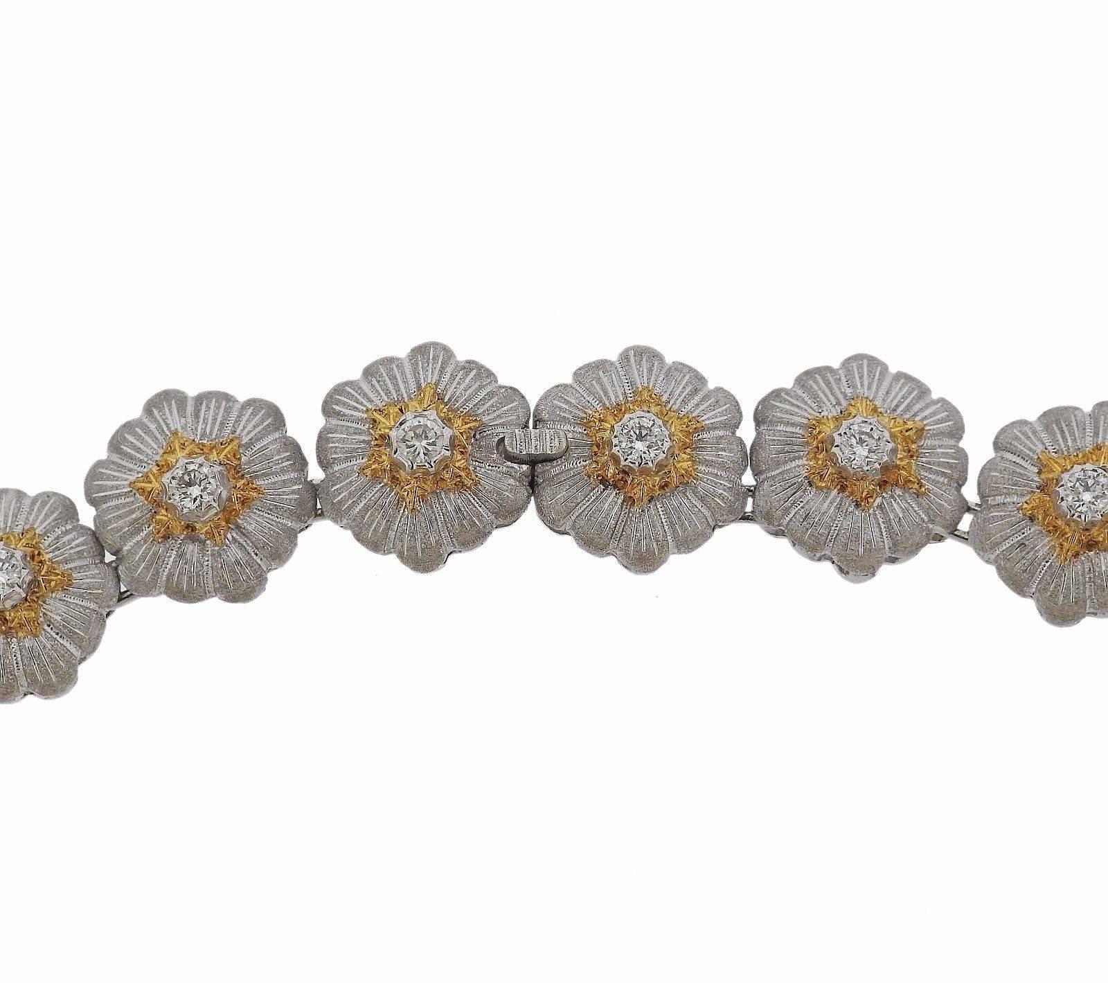 Buccellati Gold Diamond Flower Necklace In Excellent Condition For Sale In Lambertville, NJ