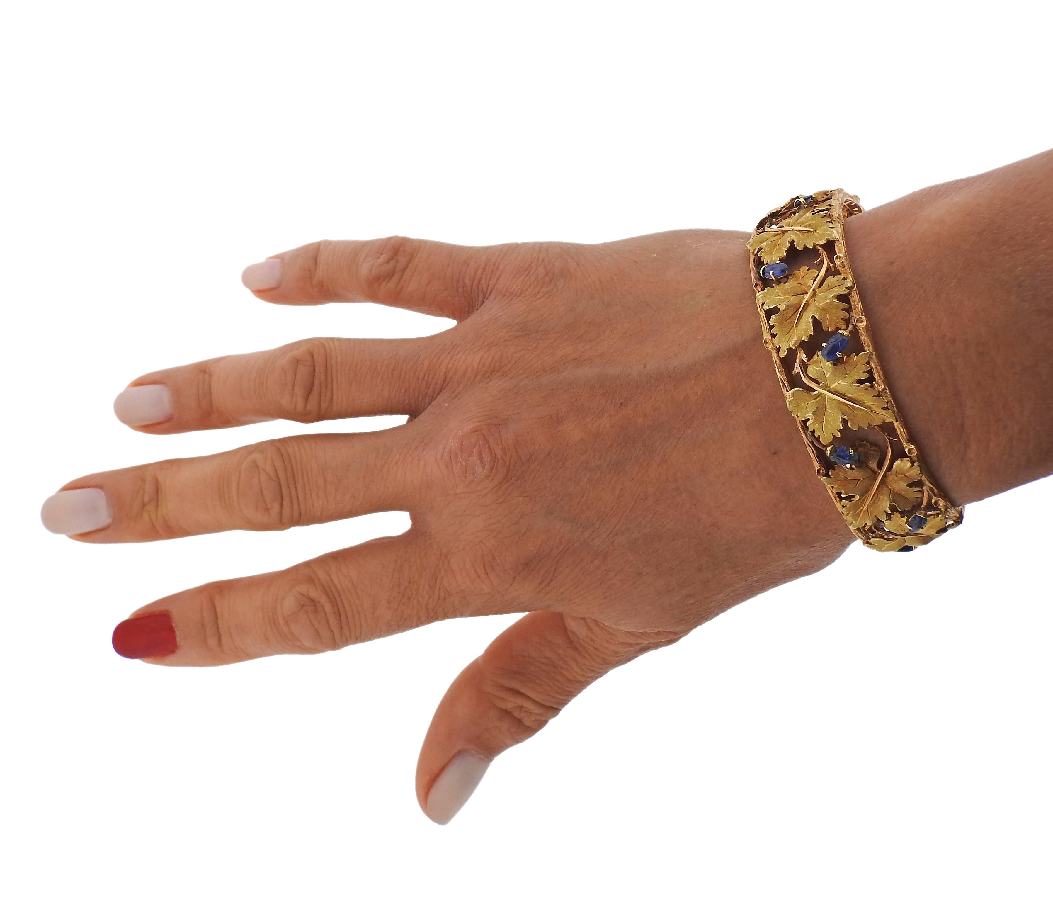 Buccellati Gold Carved Sapphire Leaf Motif Cuff Bracelet For Sale 2