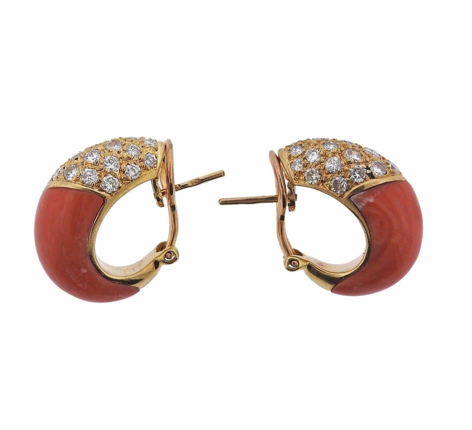 Coral Diamond Gold Half Hoop Earrings In Excellent Condition In Lambertville, NJ