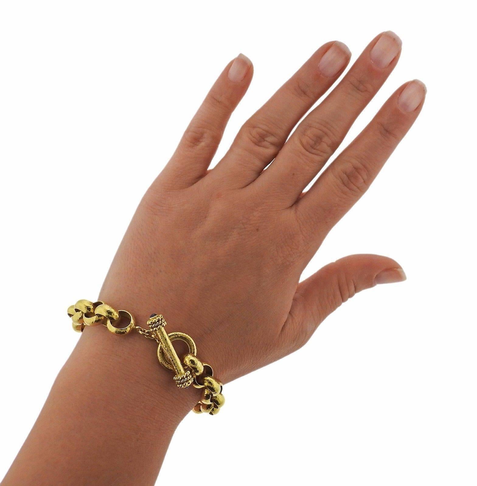 Elizabeth Locke Sapphire Gold Toggle Link Bracelet In Excellent Condition In Lambertville, NJ