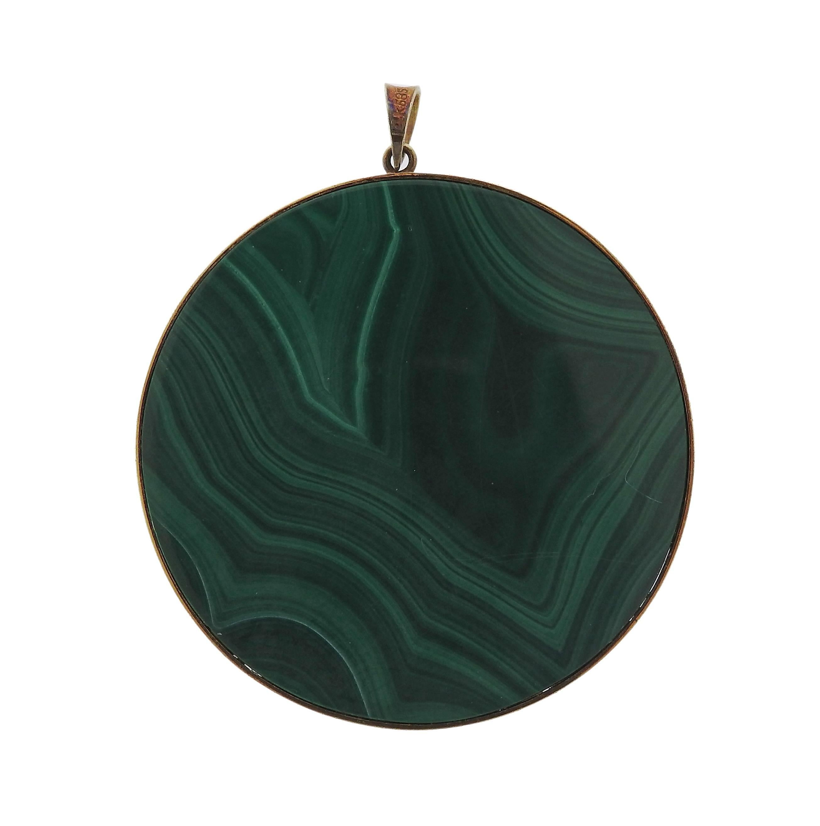 1970s Malachite Diamond Gold Pendant In Excellent Condition In Lambertville, NJ