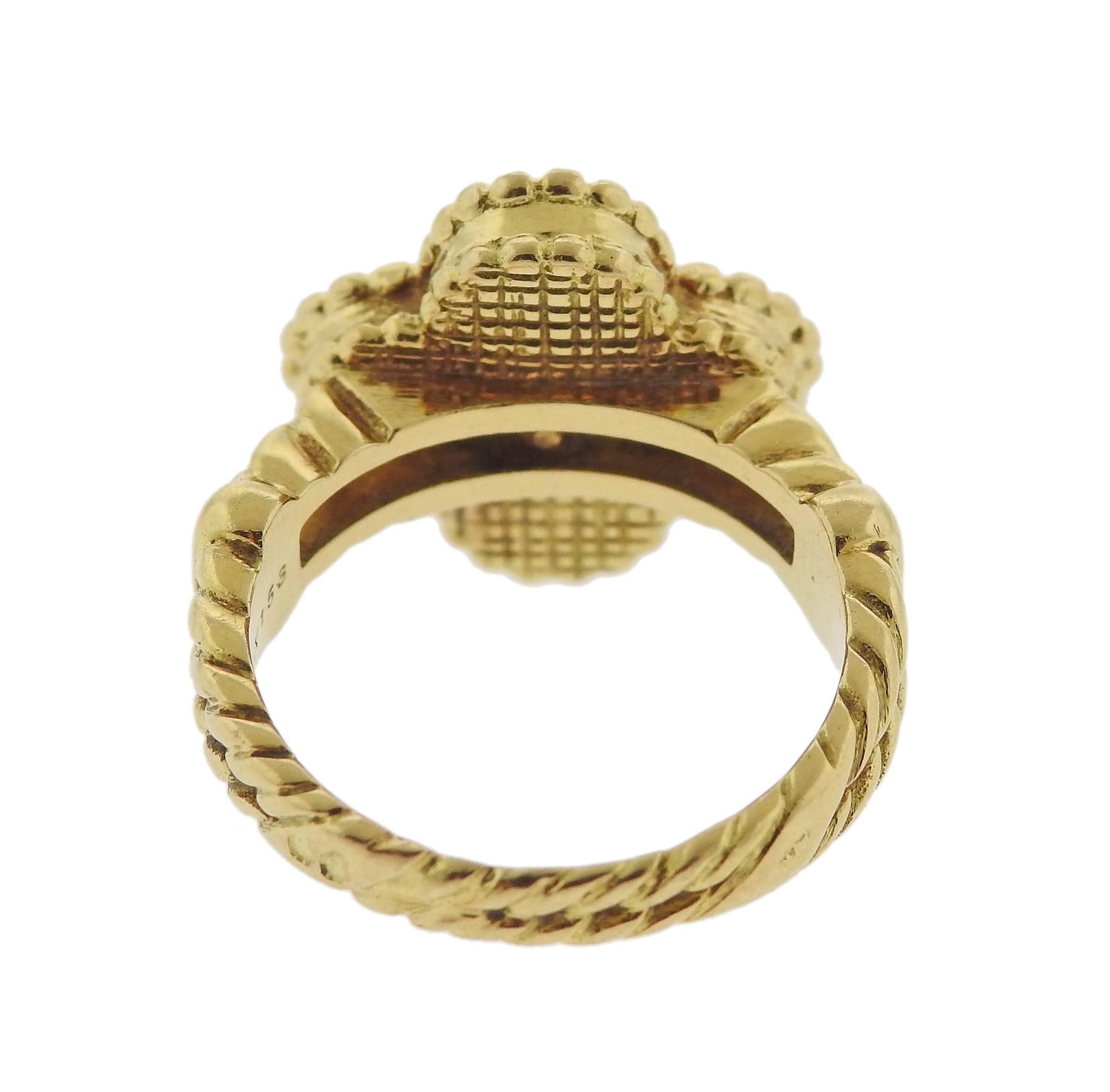 Women's Van Cleef & Arpels Vintage Alhambra Onyx Diamond Gold Ring For Sale