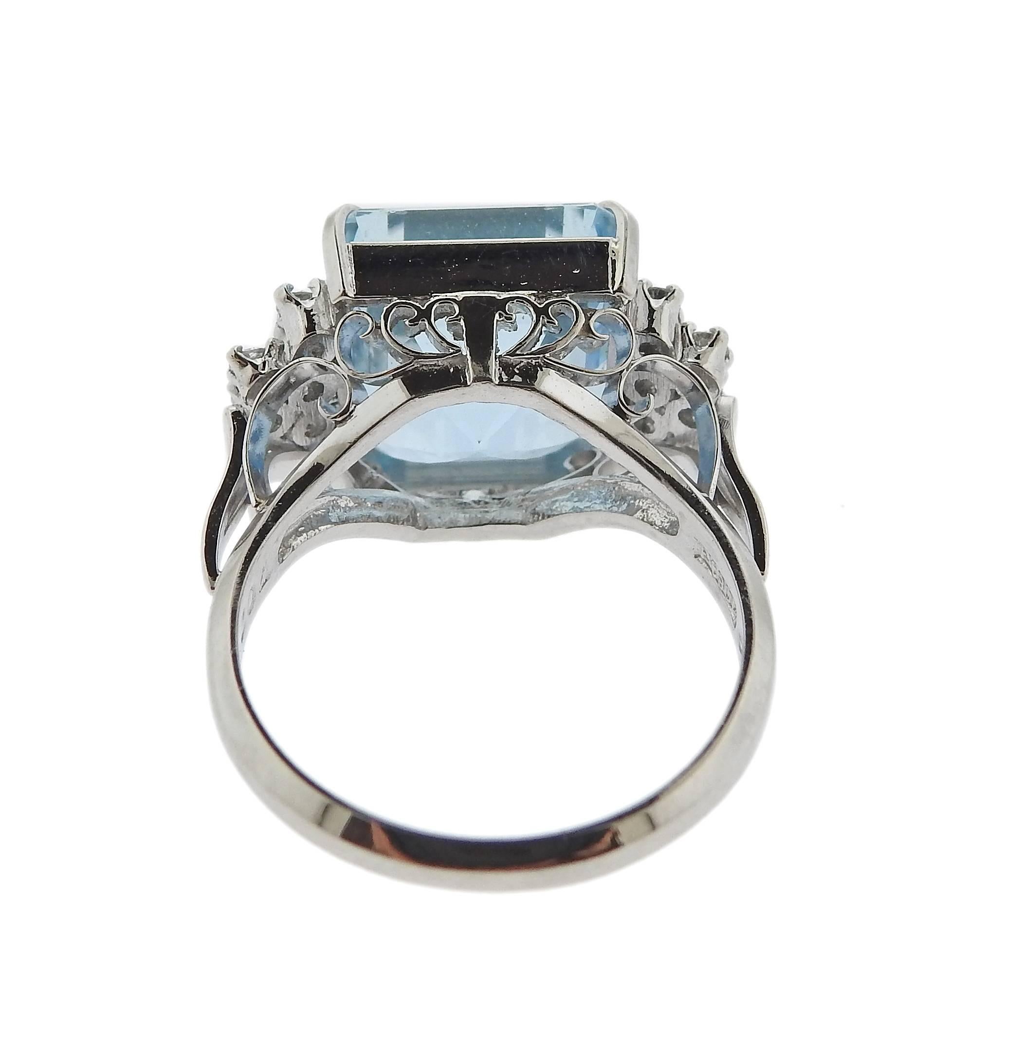 Aquamarine Diamond Platinum Ring In Excellent Condition In Lambertville, NJ