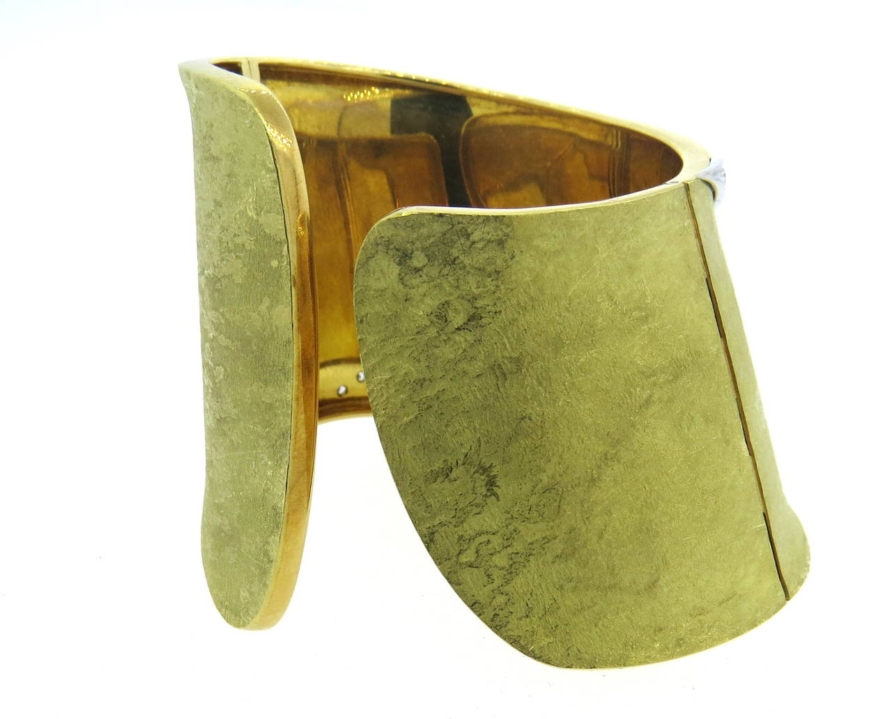 Impressive Bold Diamond Gold Cuff Bracelet In Excellent Condition In Lambertville, NJ