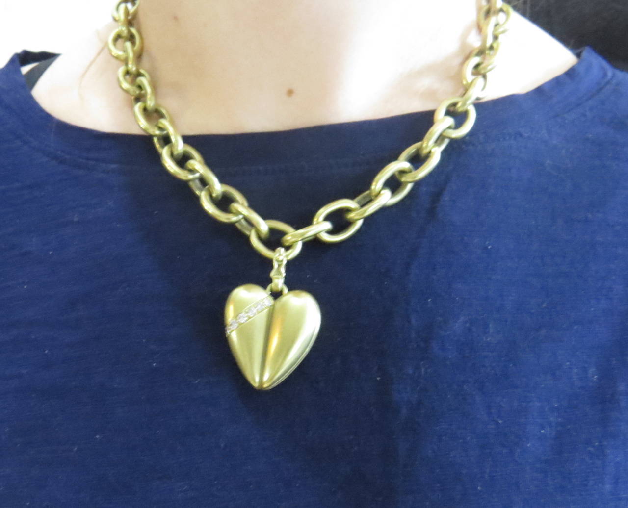 Massive Vahe Naltchayan Diamond Gold Toggle Necklace with Heart Pendant 3