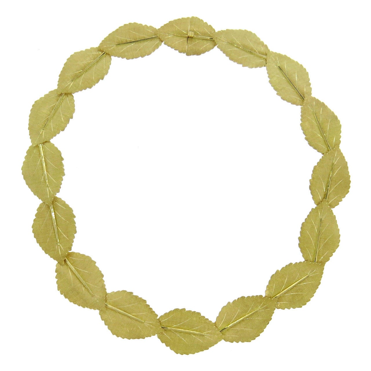Classic Buccellati Gold Leaf Necklace at 1stDibs | buccellati leaf necklace