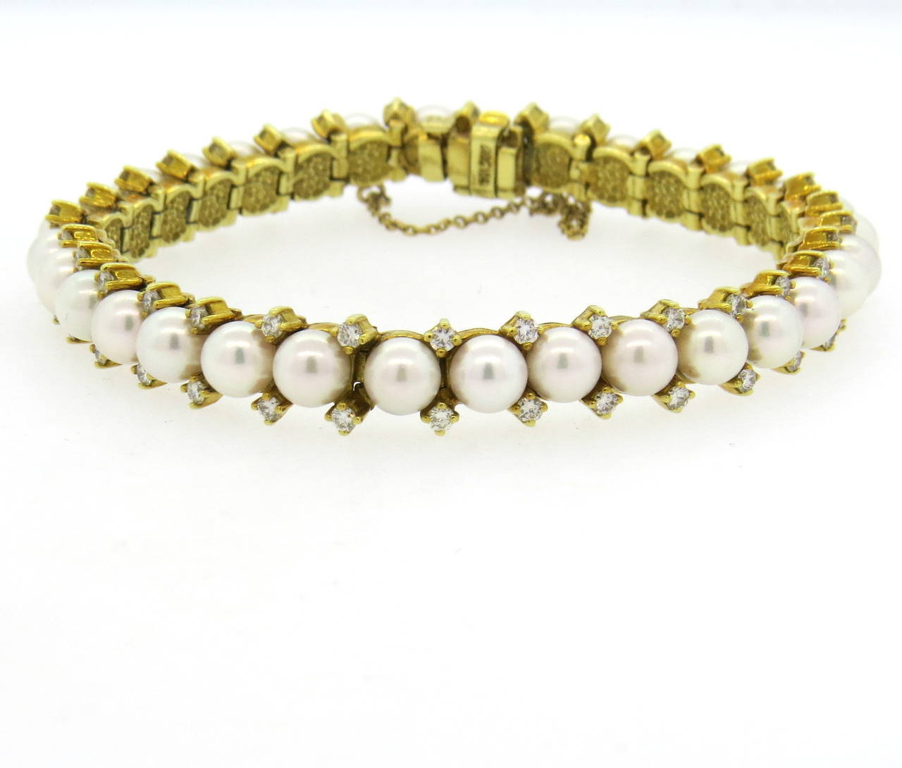 Classic Pearl Diamond Gold Bracelet