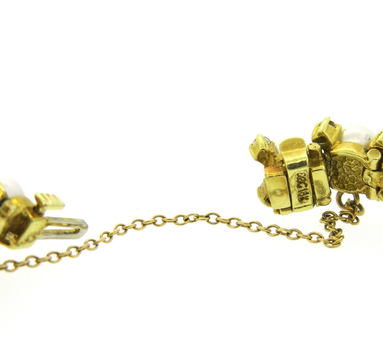 Women's Classic Pearl Diamond Gold Bracelet