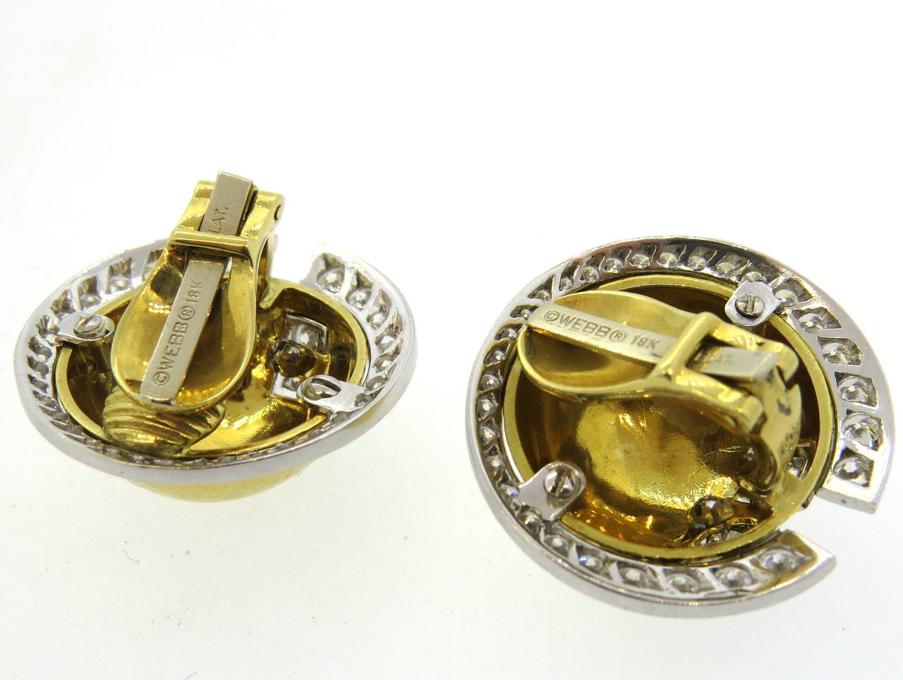 Important David Webb Diamond Hammered Gold Platinum Earrings In Excellent Condition In Lambertville, NJ