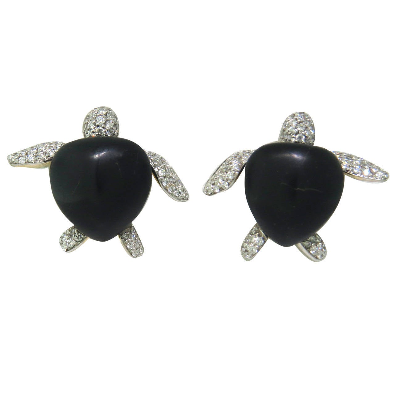 Adorable Vhernier Black Stone Diamond Gold Turtle Earrings