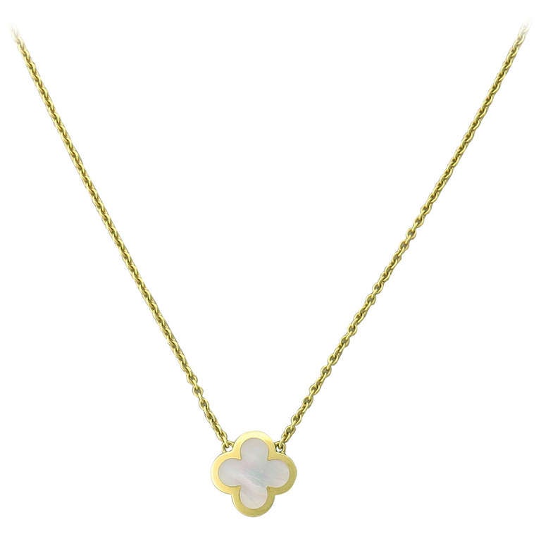 Van Cleef Arpels Alhambra Perlmutt Gold Anhänger Halskette