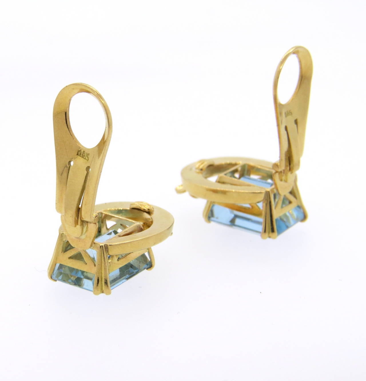 Mid-Century Aquamarine Gold Earrings In Excellent Condition In Lambertville, NJ