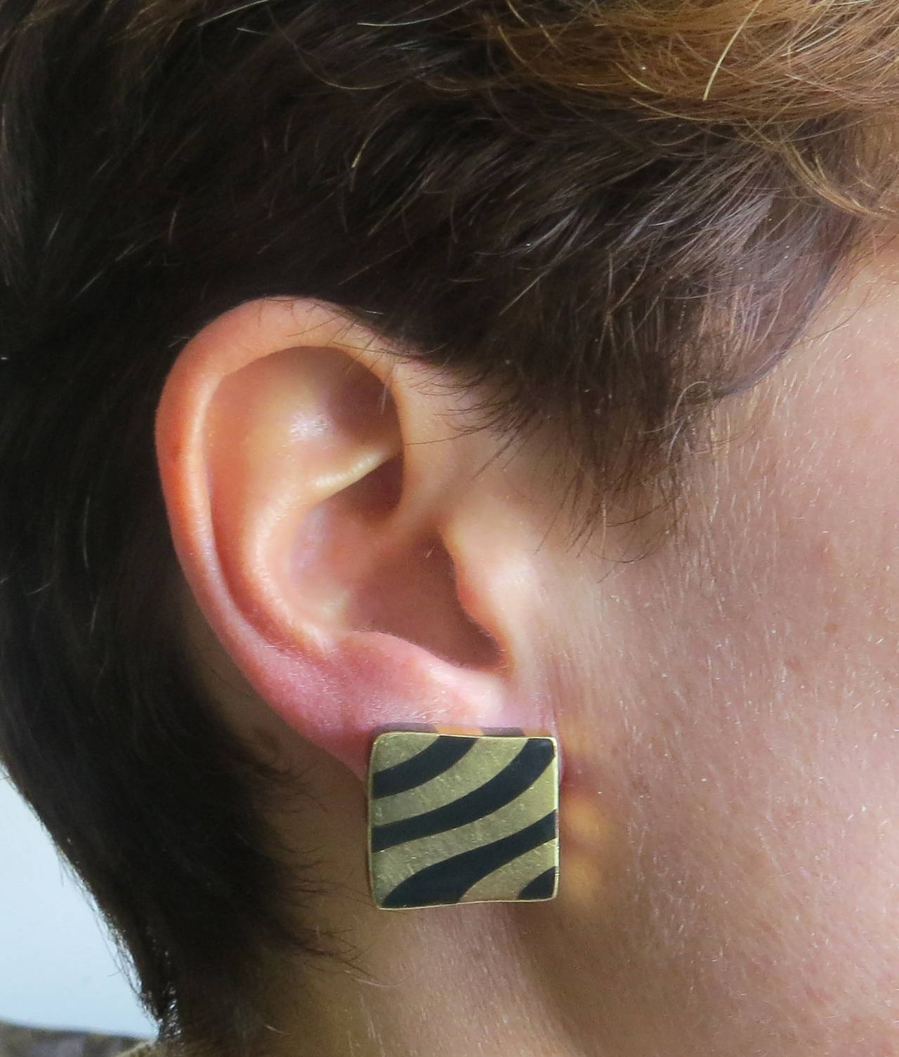 Women's Angela Cummings Black Jade Inlay Gold Earrings