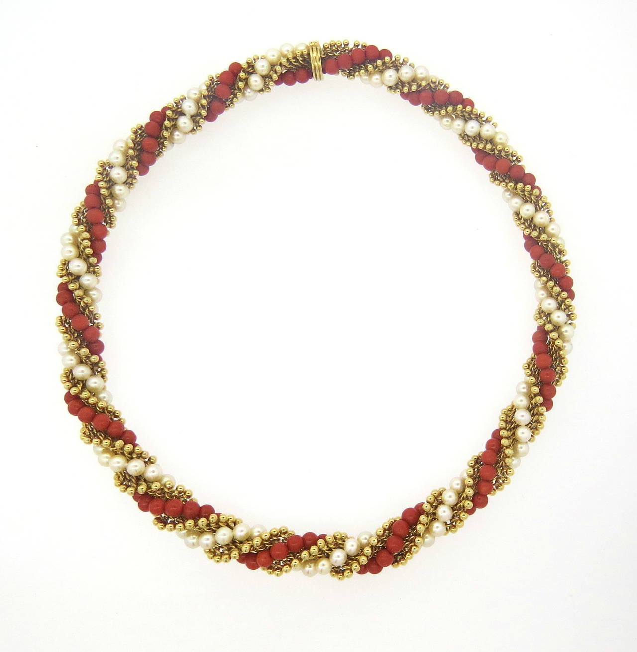 1960s Van Cleef & Arpels Pearl Coral Gold Bead Necklace In Excellent Condition In Lambertville, NJ