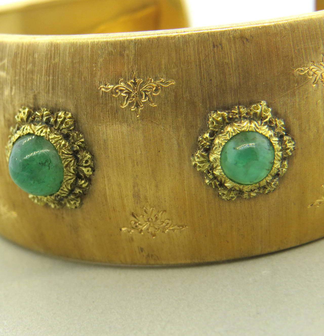 Women's Buccellati Cabochon Emerald Gold Cuff Bracelet