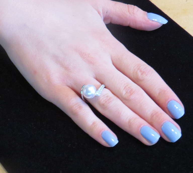 Women's Chanel Cometes Gold Diamond Pearl Ring