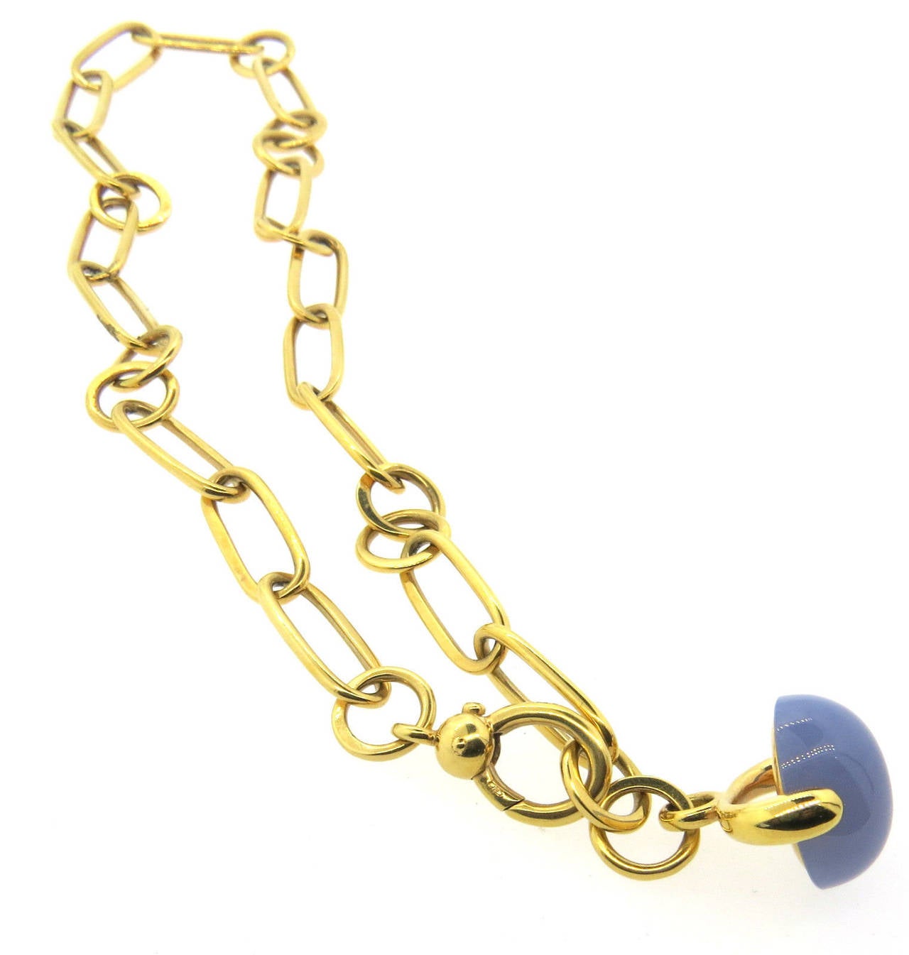 Pomellato Luna Chalcedony Gold Pendant Necklace In Excellent Condition In Lambertville, NJ