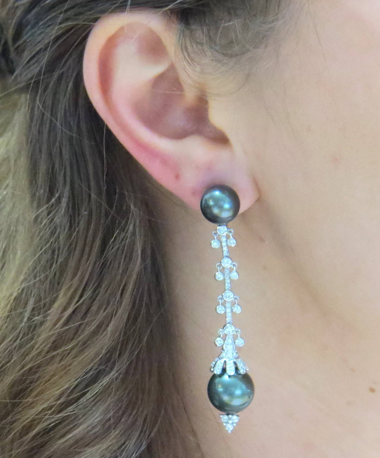 Women's Exquisite Tahitian Pearl Diamond Gold Long Drop Earrings