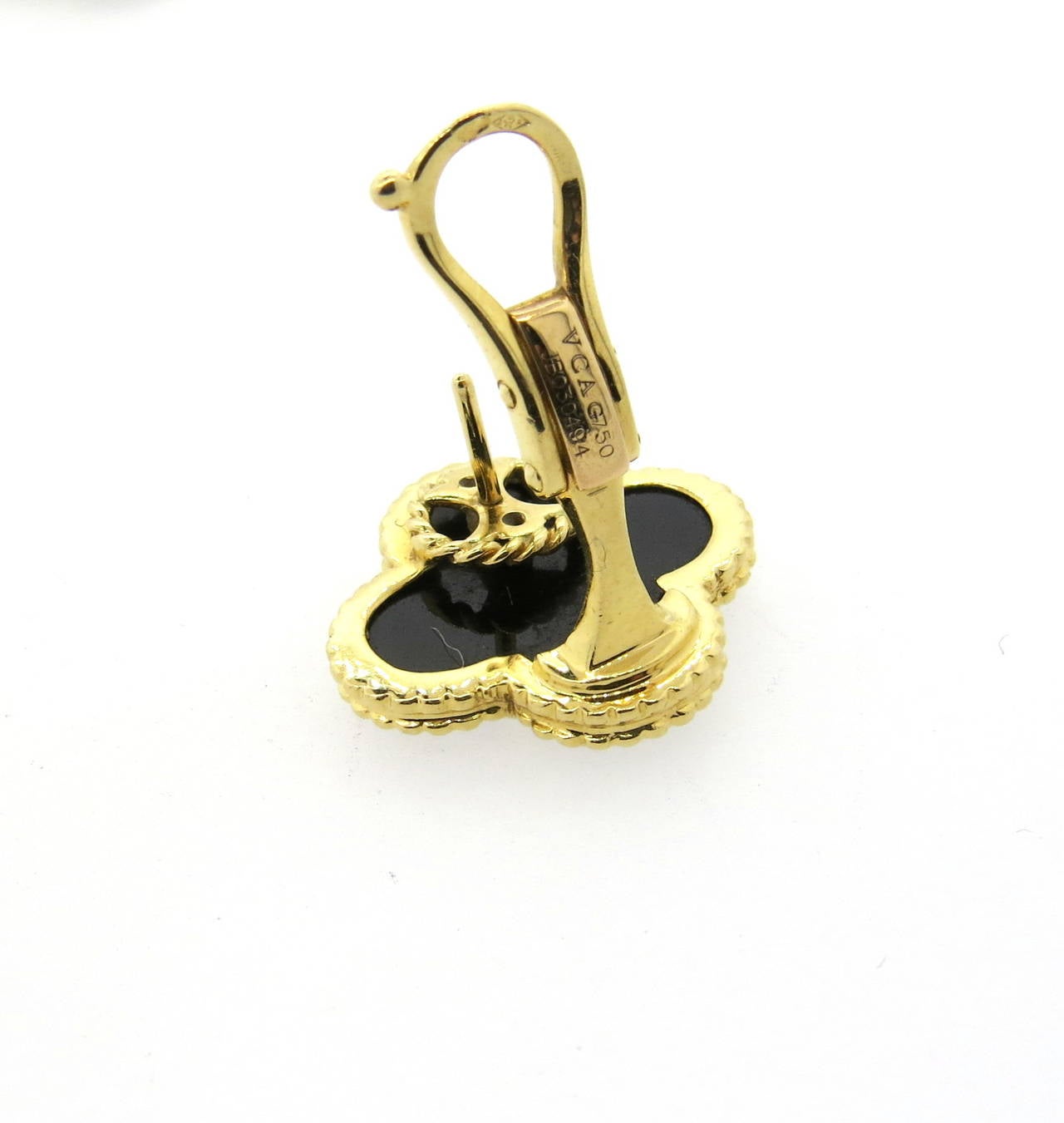 Van Cleef & Arpels Magic Alhambra Black Onyx Gold Earrings In Excellent Condition In Lambertville, NJ