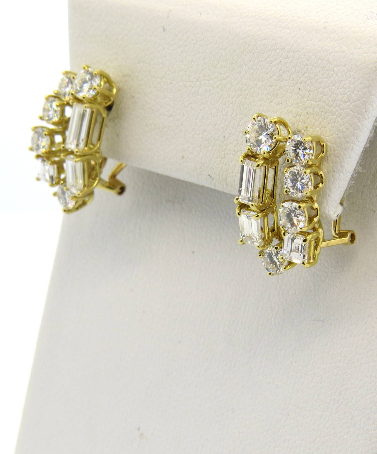Women's Brilliant 1980s Diamond Gold Earrings