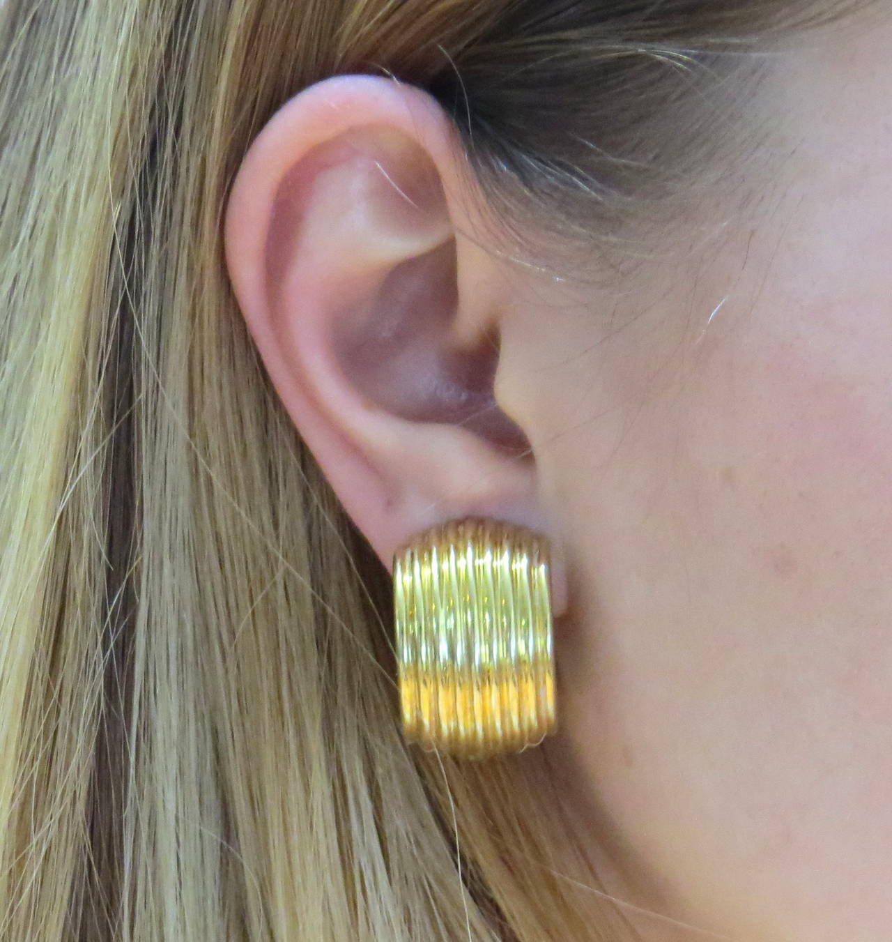 wide gold earrings