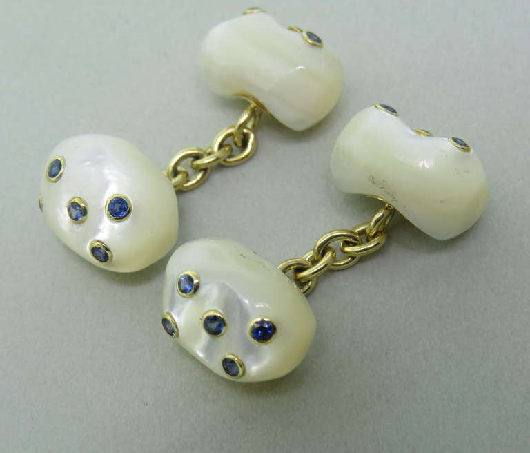 Trianon Pearl Sapphire Gold Cufflinks In Excellent Condition In Lambertville, NJ