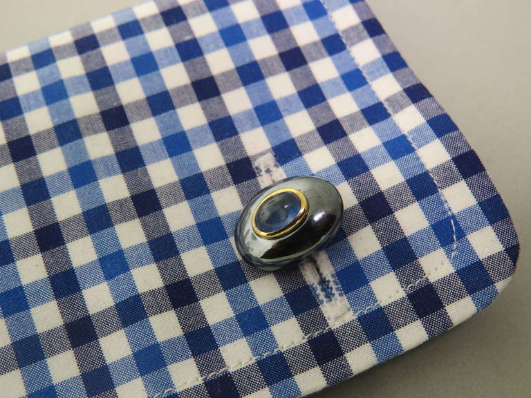 Trianon Hematite Sapphire Gold Cufflinks Stud Dress Set In Excellent Condition For Sale In Lambertville, NJ