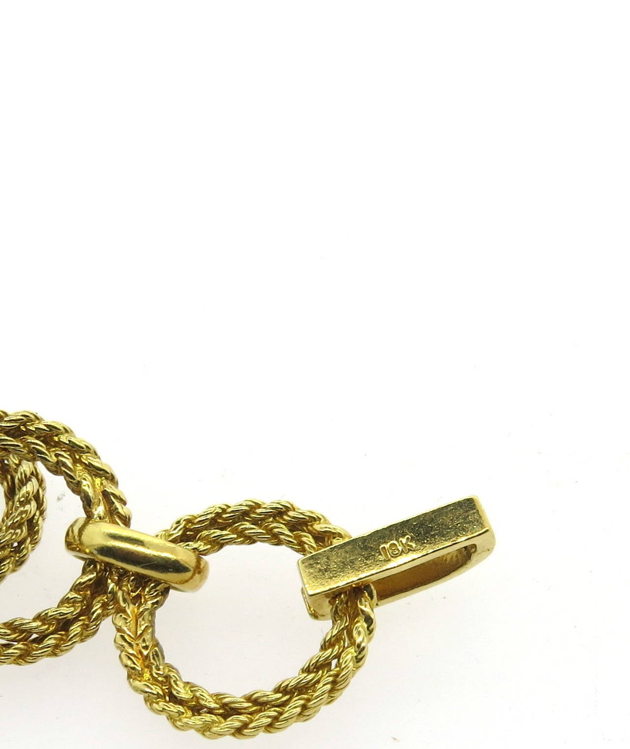 Classic 1970s Gold Circle Link Bracelet For Sale at 1stDibs