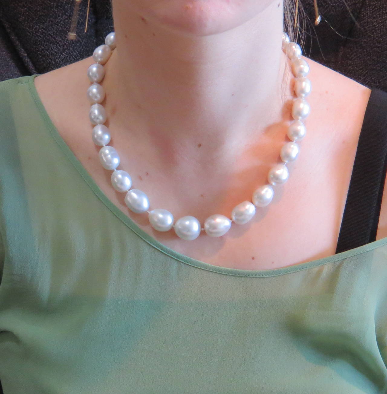 Women's Impressive South Sea Baroque Pearl Diamond Gold Necklace