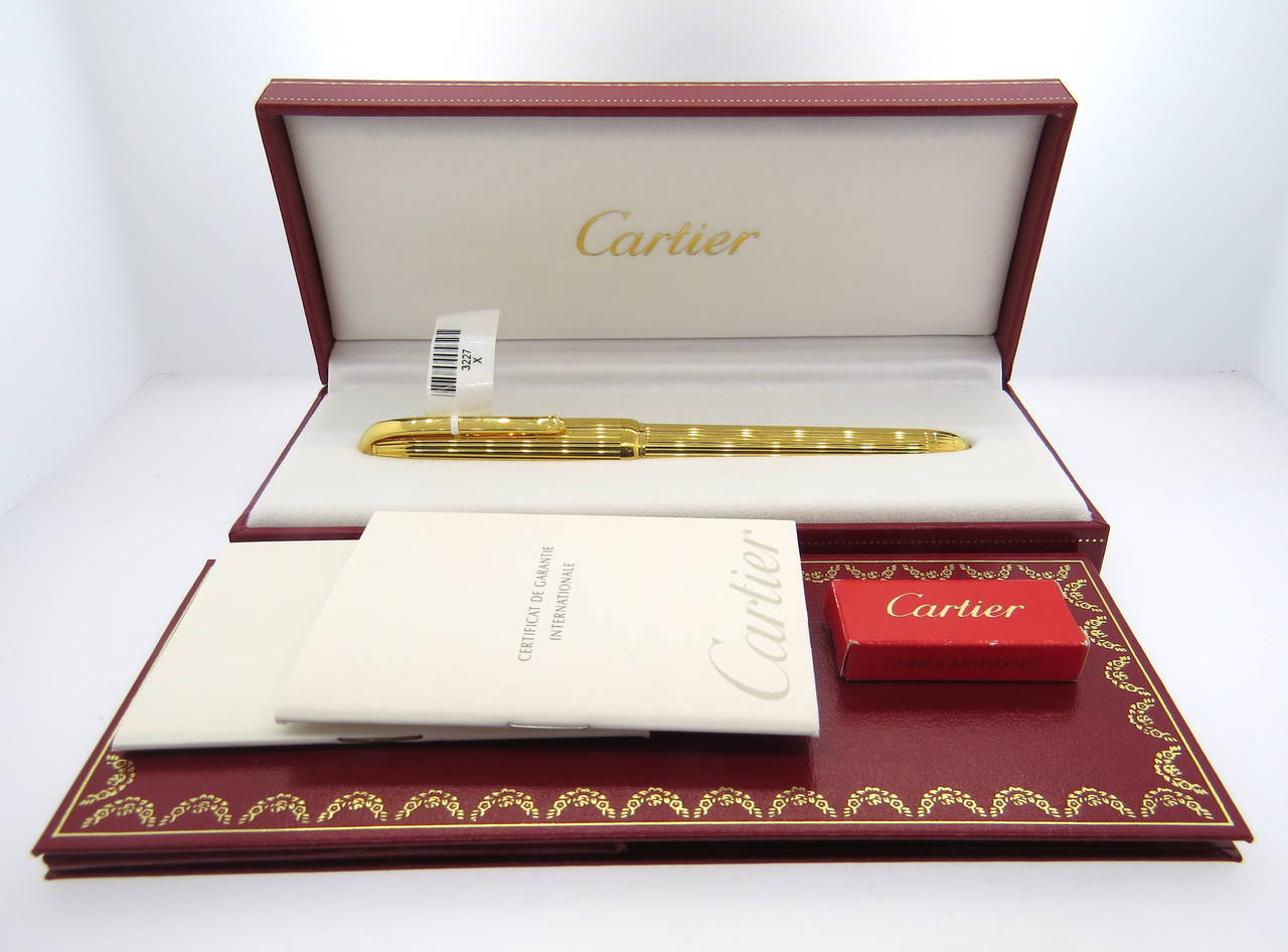 Cartier Gordon Vertical Gold Plated Finish Fountain Pen In Excellent Condition In Lambertville, NJ