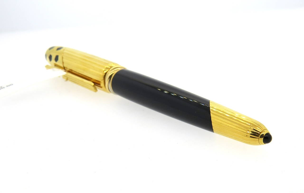 Cartier Must Panthere Schwarz Lack Gold Finish Füllfederhalter im Zustand „Hervorragend“ in Lambertville, NJ